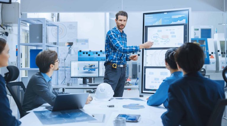 training-employees-company-digitization-production-vistable-scaled